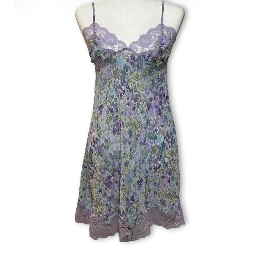 VTG Victoria’s Secret Sheer Chemise Nightie Lilac Purple Floral Lace Trim Y2K